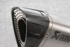 Husqvarna Akrapovic Slip-on Uitlaat 701 Svart/Vitpilen